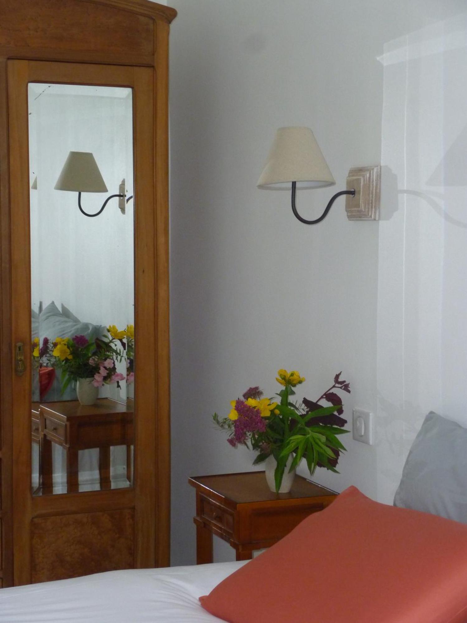 Cedre Et Charme Bed & Breakfast Saint-Branchs Exterior foto